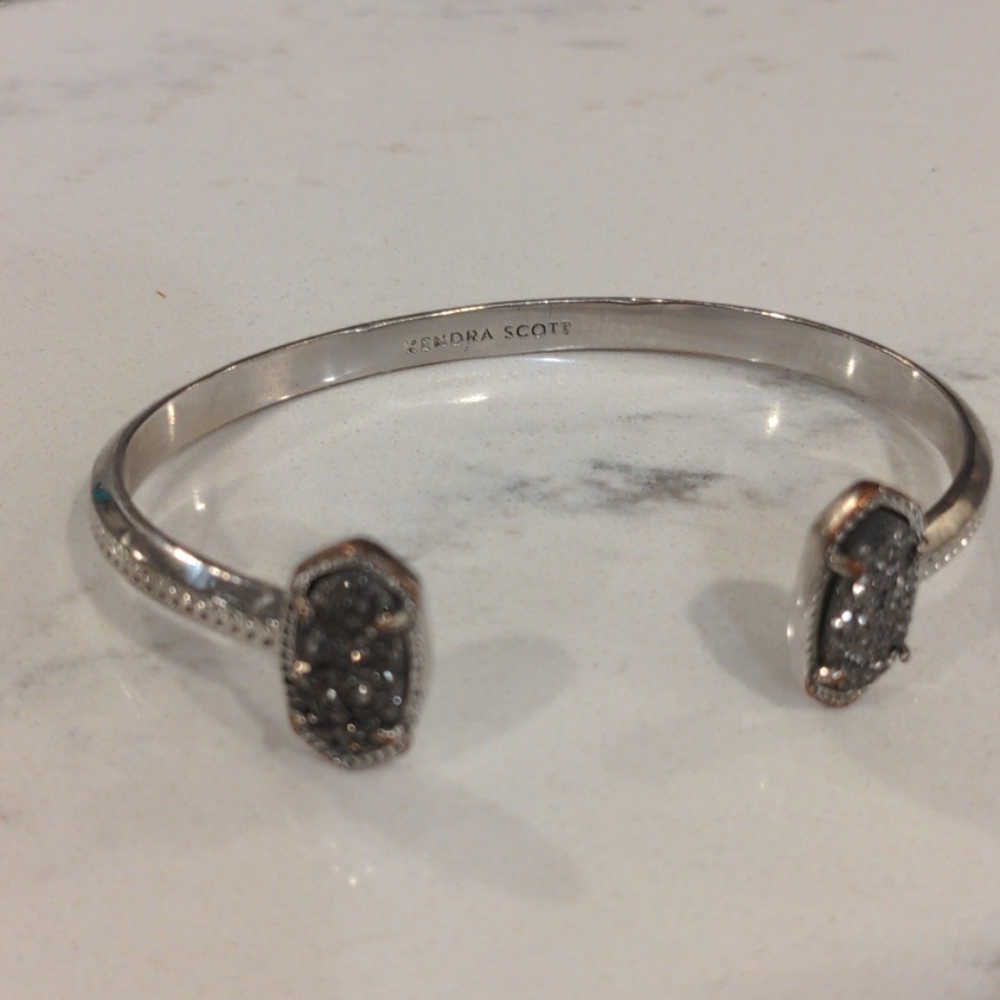 Kendra Scott bangle pendant bracelet